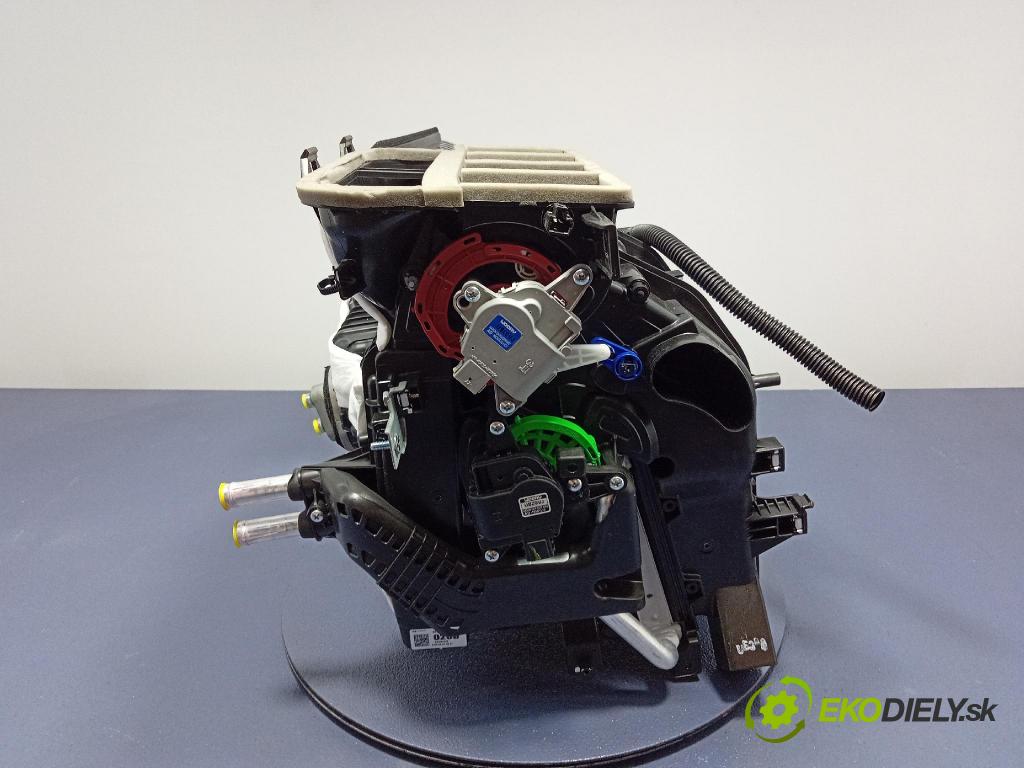 Kia Xceed 2025 radiator 97200-J7020