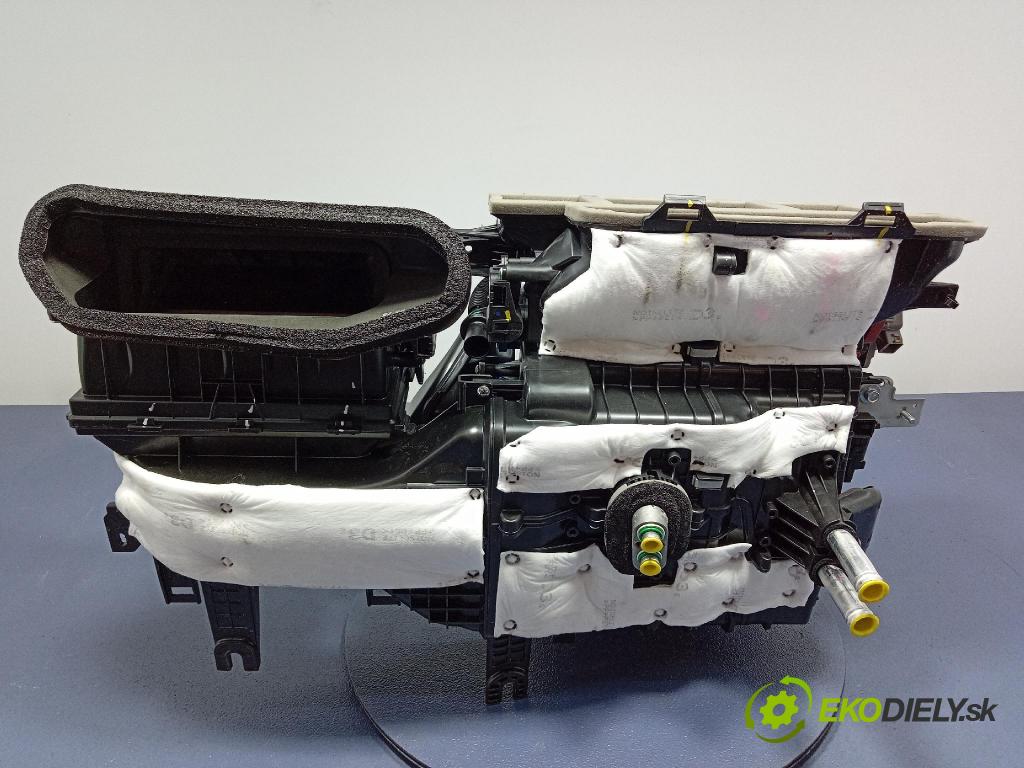 Kia Xceed 2025 radiator 97200-J7020