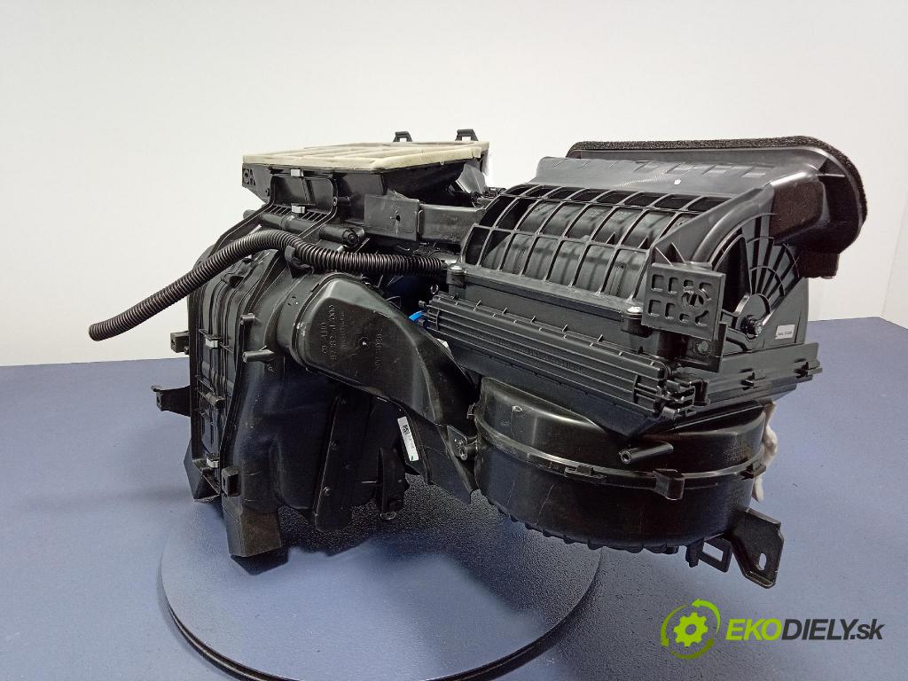 Kia Xceed 2025 radiator 97200-J7020