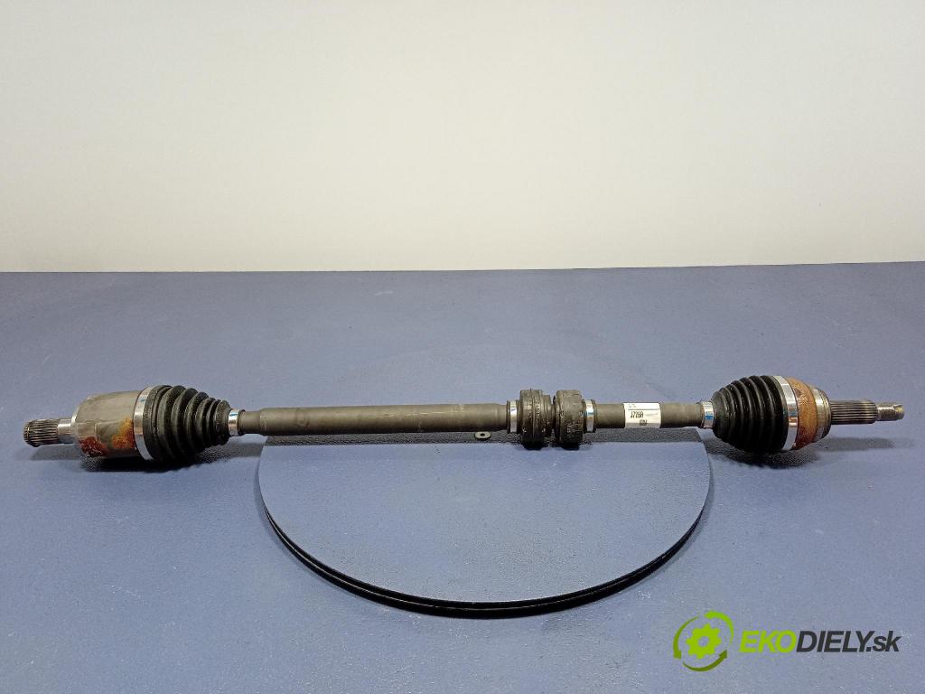 Kia Xceed 2025 poloos Prava: Predné 49501J7280