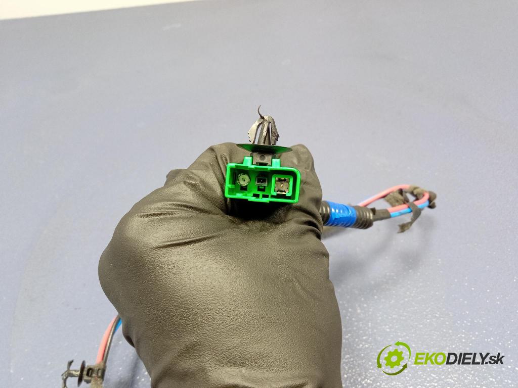 Kia Xceed 2025 instalace Elektrický: 96220-J7100