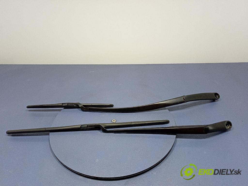 Kia Xceed 2025 Rameno: Stierače: Predné