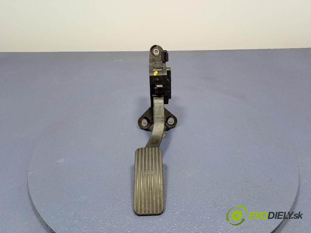 Kia Xceed 2025 pedal Plyn: 32700-G4200