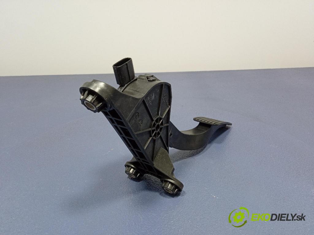 Kia Xceed 2025 pedal Plyn: 32700-G4200