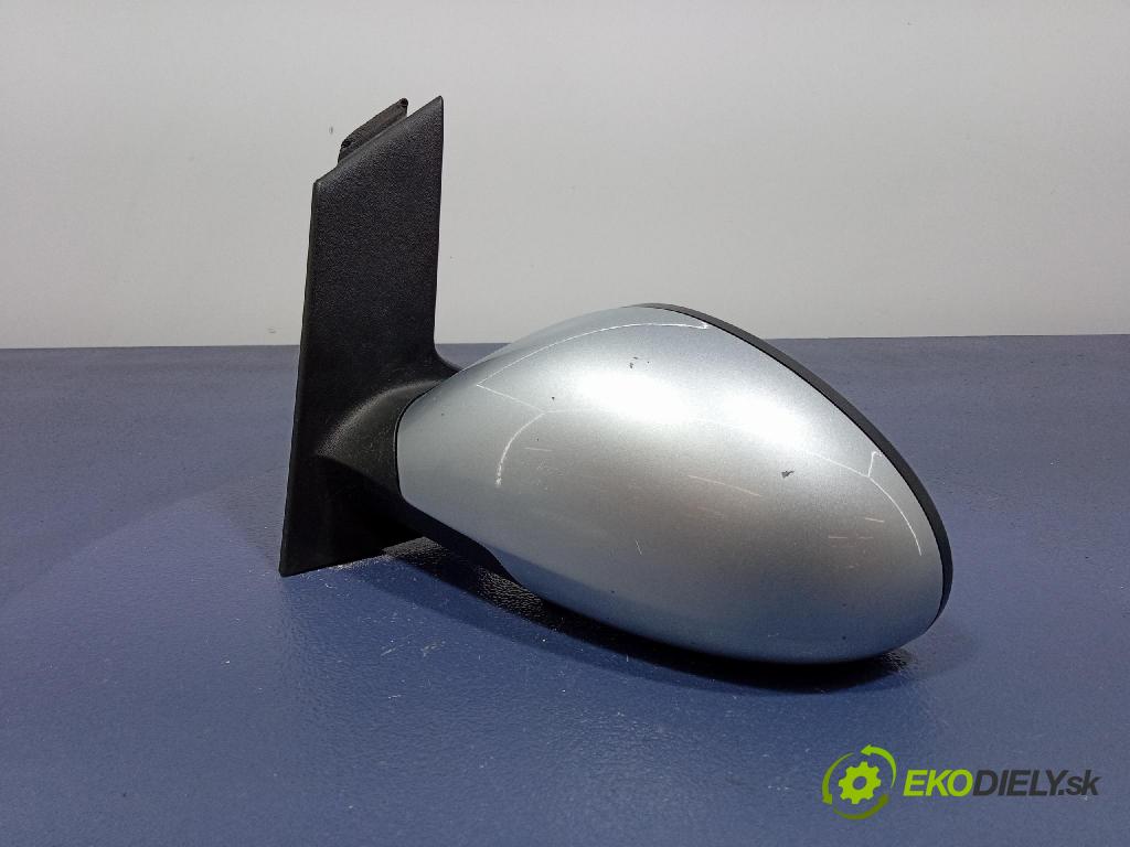 Seat Altea 2004 zrkadlo Vľavo: