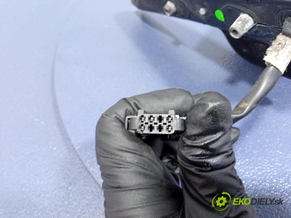 Seat Altea 2004 zrkadlo Vľavo: