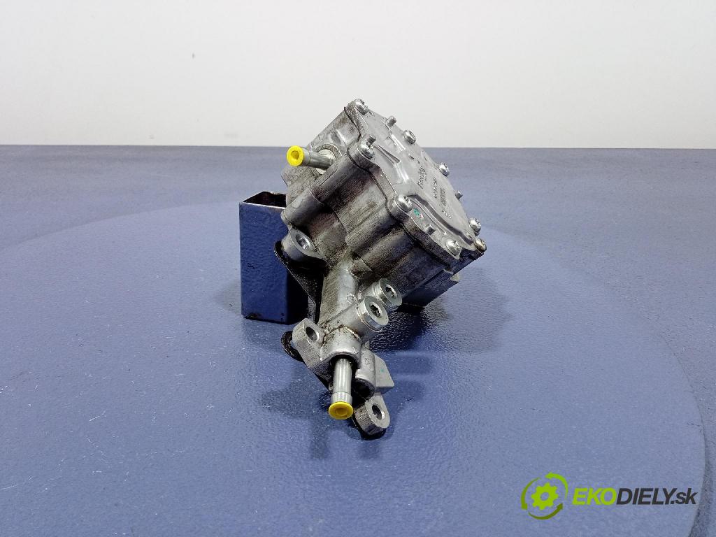 Seat Altea 2004 čerpadlo vákuová 038145209Q