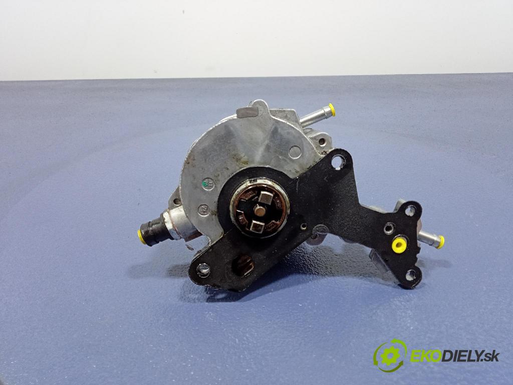 Seat Altea 2004 čerpadlo vákuová 038145209Q