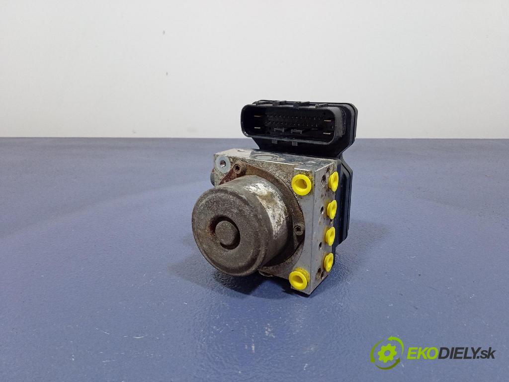 Nissan Maxima 2005 čerpadlo ABS x 476608Y001