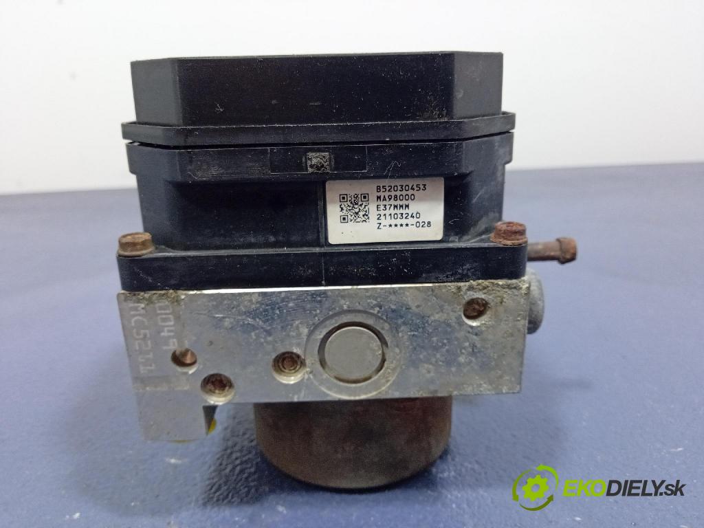 Nissan Maxima 2005 čerpadlo ABS x 476608Y001