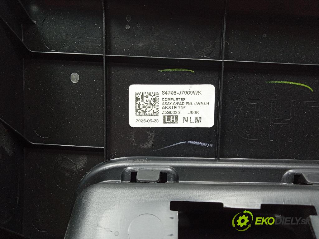 Kia Xceed 2025 kryt Plast: Interiéry: 84705-J7000