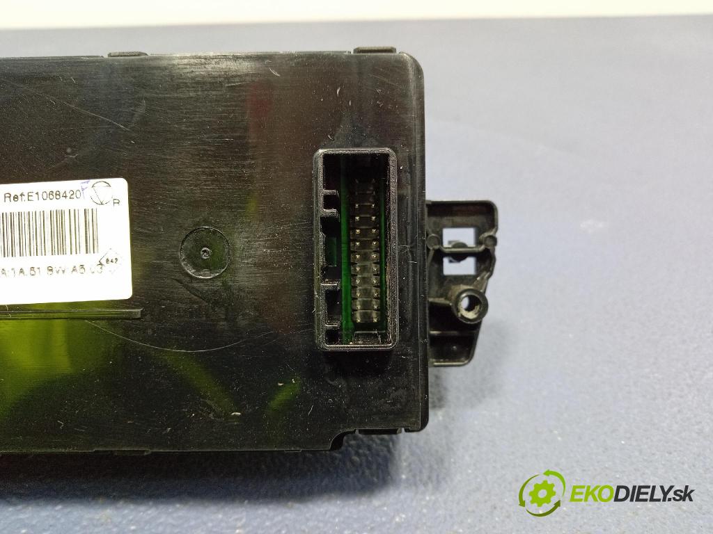 Renault Megane 2013 prepínač Klimatizácia: Prúd vzduchu: 275103596R