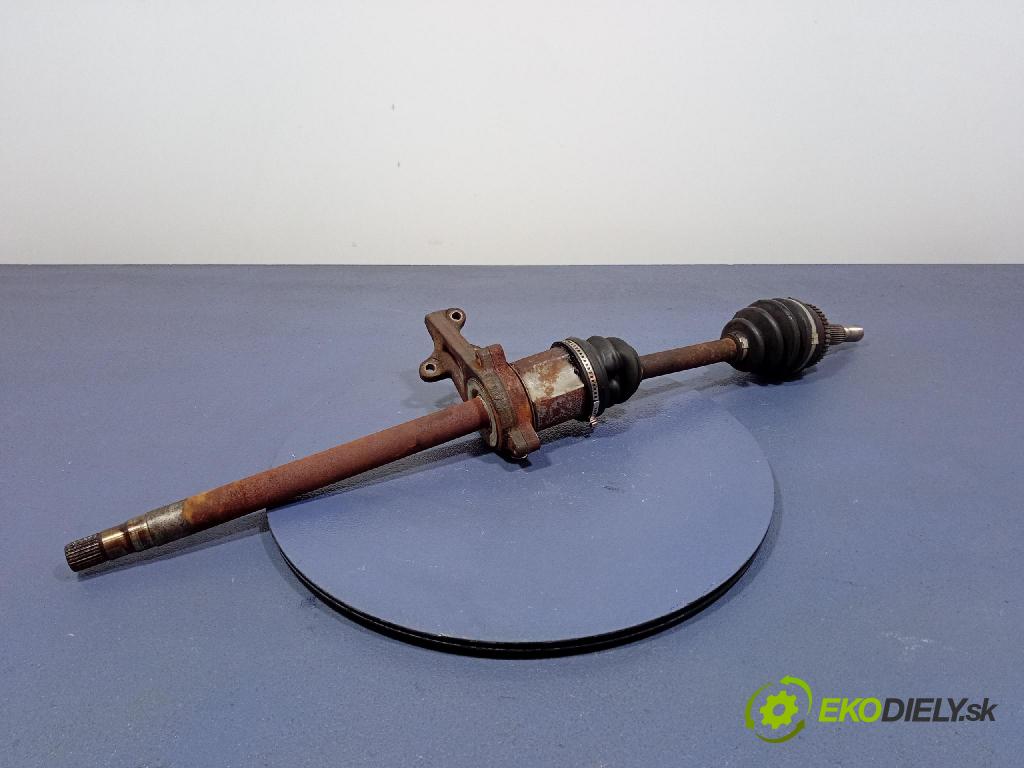 Nissan Maxima 2005 poloos Práva: před