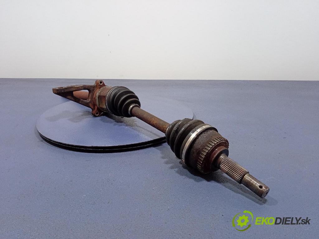 Nissan Maxima 2005 poloos Práva: před 