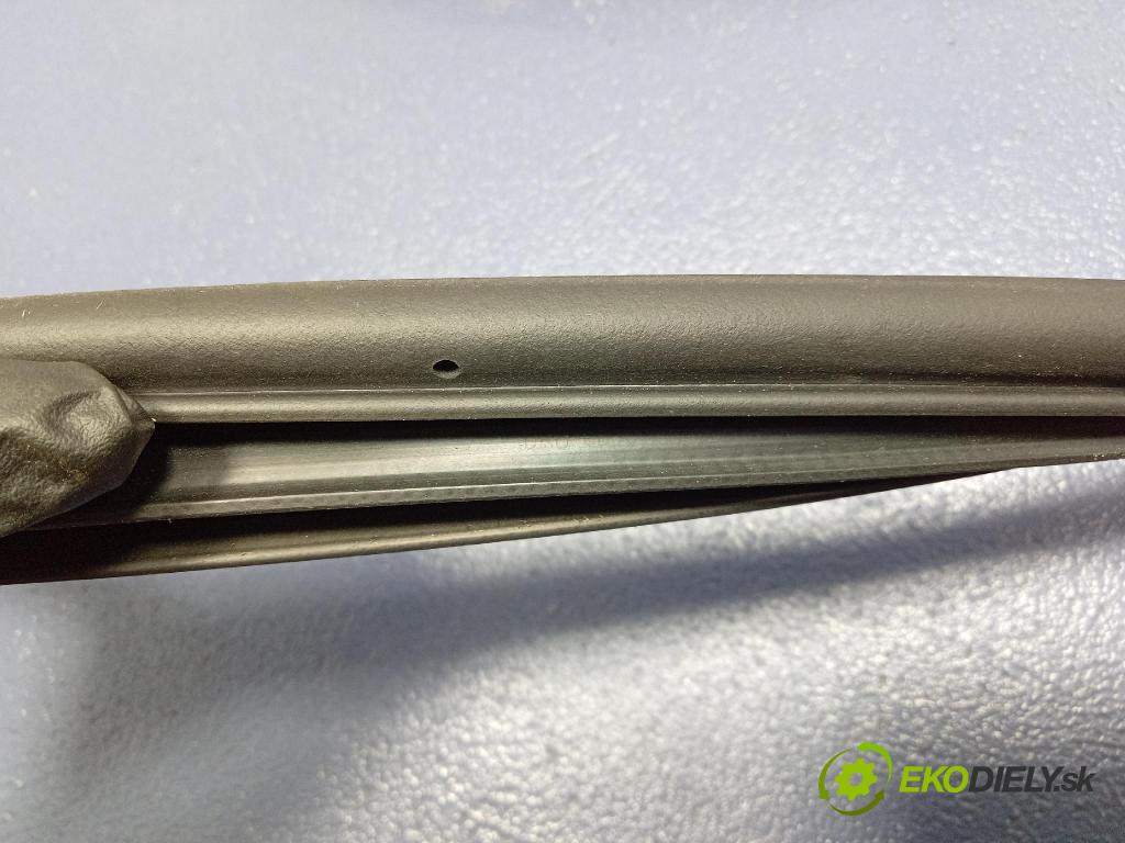 Kia Xceed 2025 Těsnění: dvere