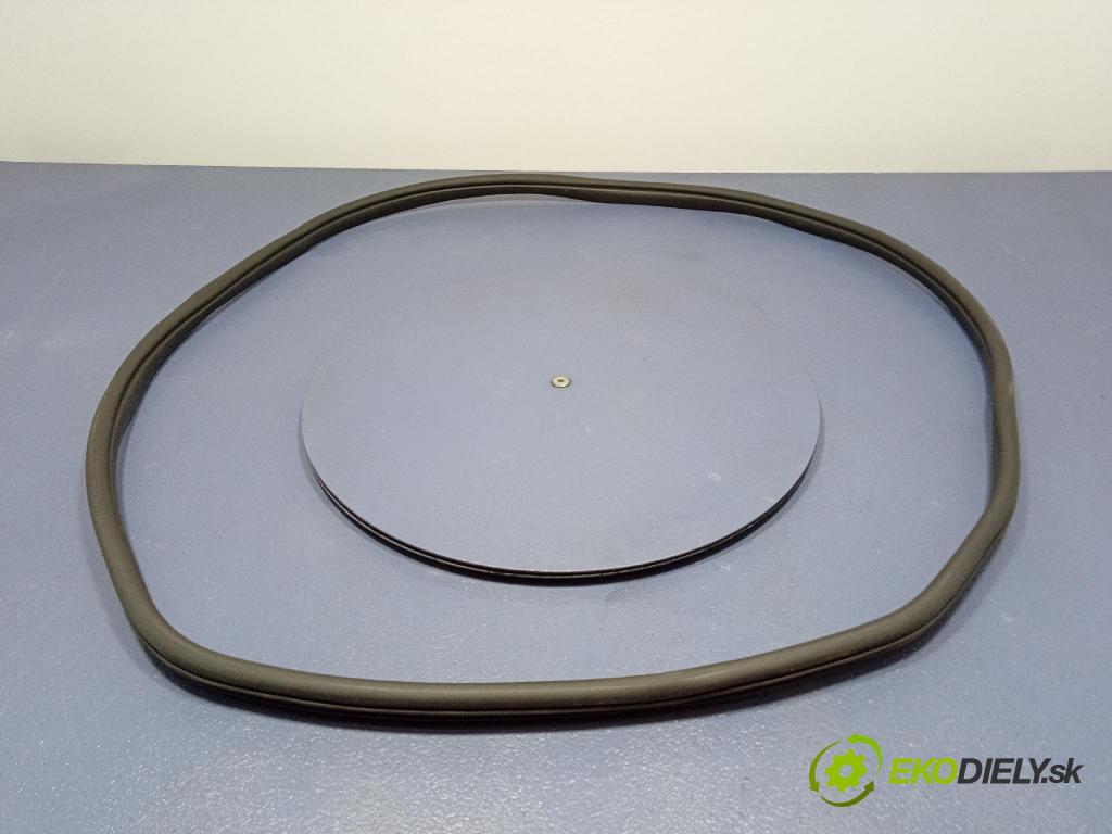 Kia Xceed 2025 Těsnění: dveře 