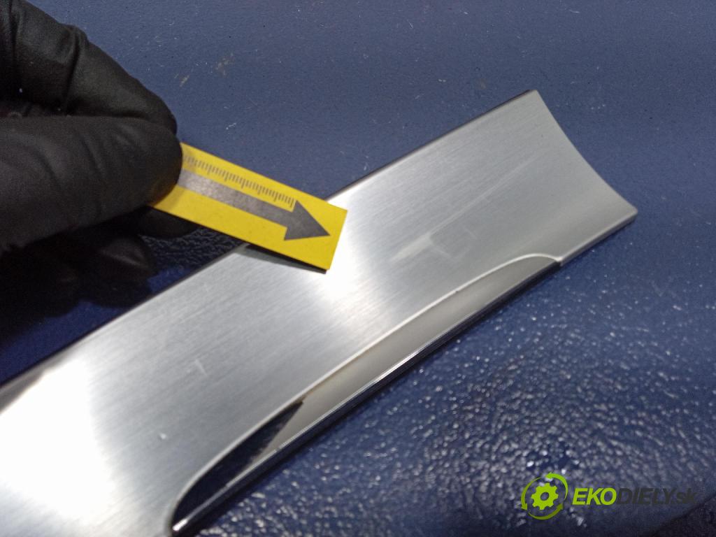 Vw Passat 2007 lišta Dekoratívne: Vnútri: 3C1857212