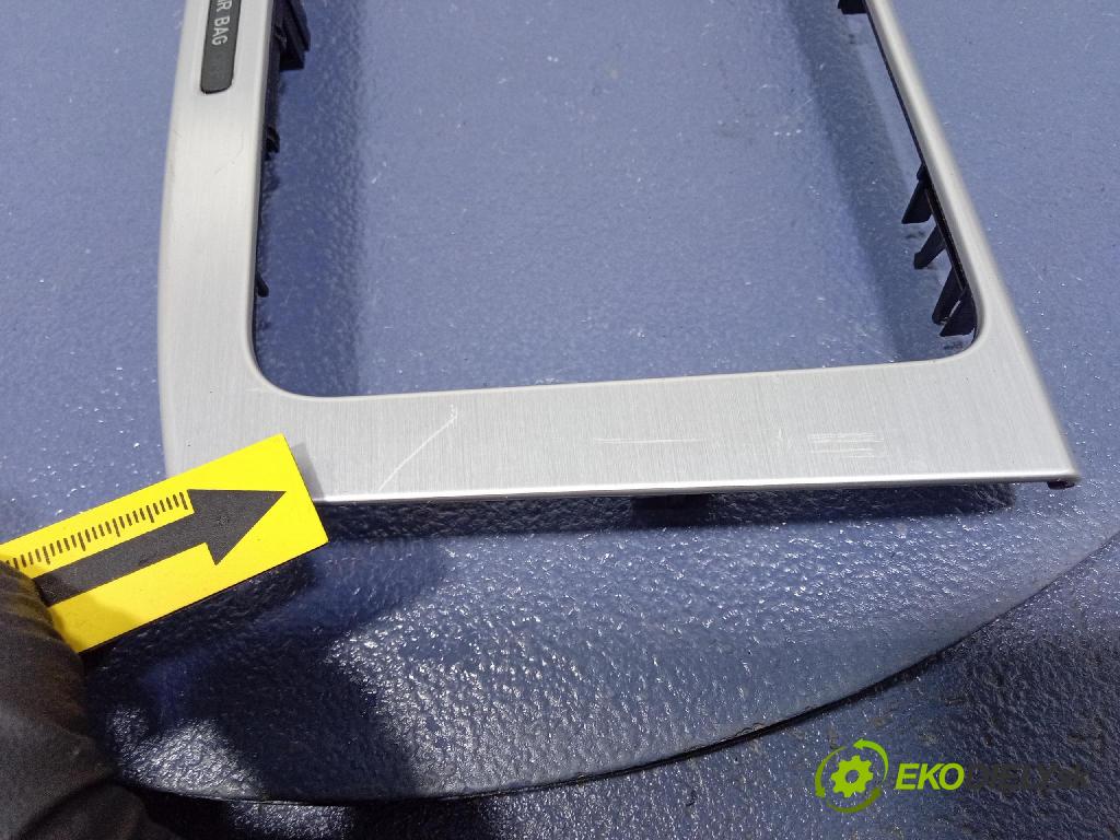 Vw Passat 2007 lišta Dekoratívne: Vnútri: 3C1857212