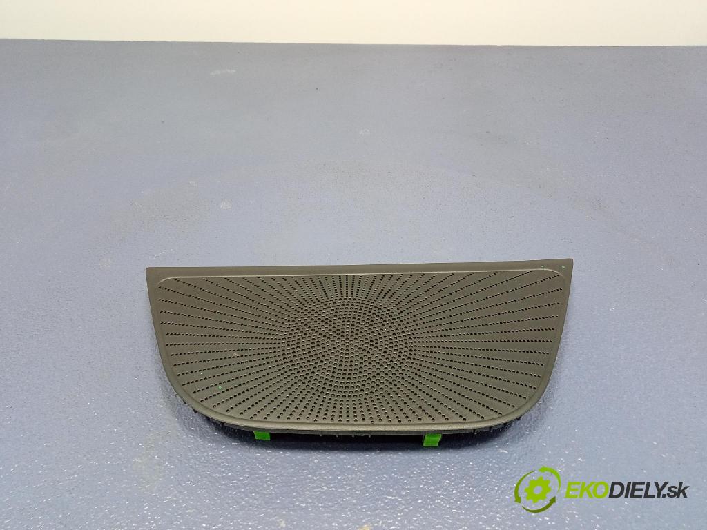 Kia Xceed 2025 kryt Plast: Interiéry: 84715J7AA0