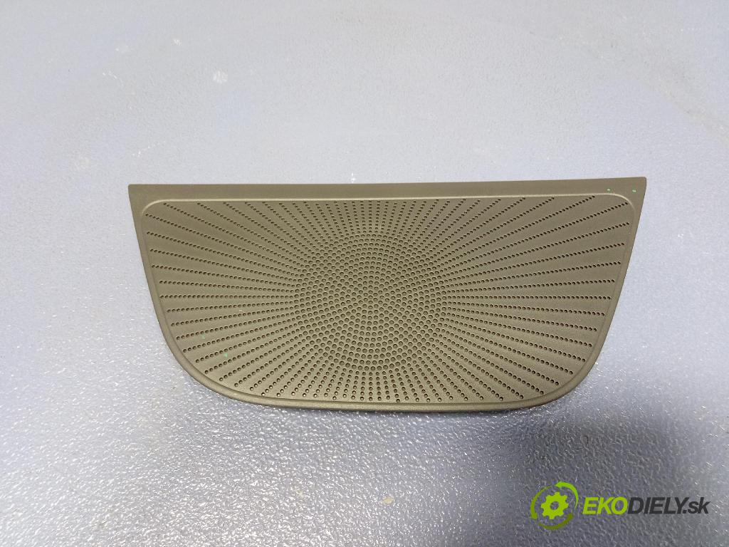 Kia Xceed 2025 kryt Plast: Interiéry: 84715J7AA0