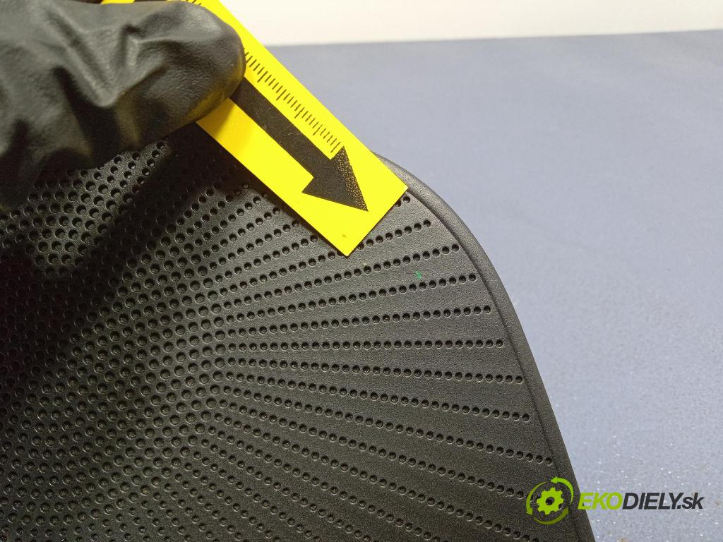 Kia Xceed 2025 kryt Plast: Interiéry: 84715J7AA0