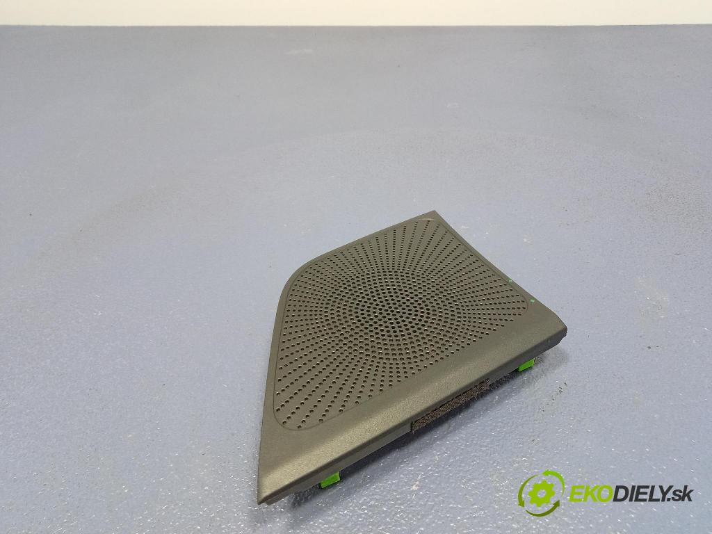 Kia Xceed 2025 kryt Plast: Interiéry: 84725J7AB0