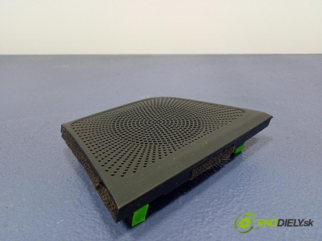 Kia Xceed 2025 kryt Plast: Interiéry: 84726J7000