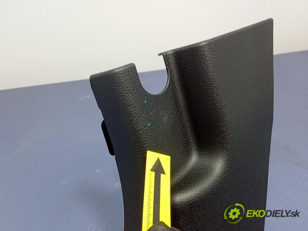 Kia Xceed 2025 kryt Plast: Interiéry: 85823J7000