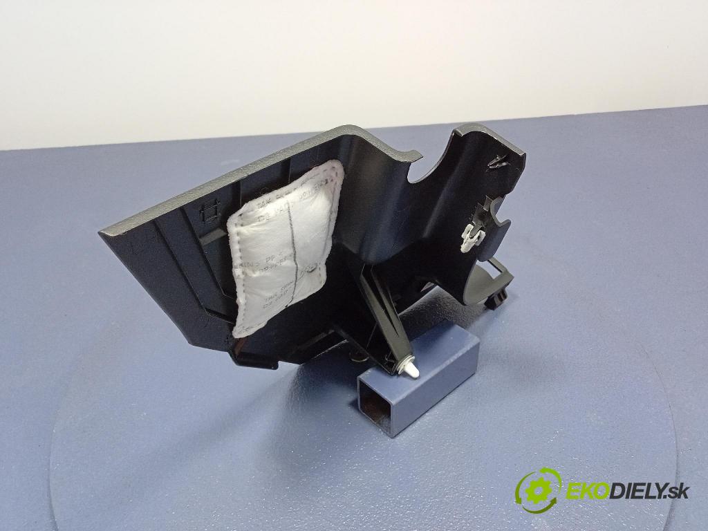 Kia Xceed 2025 kryt Plast: Interiéry: 85823J7000