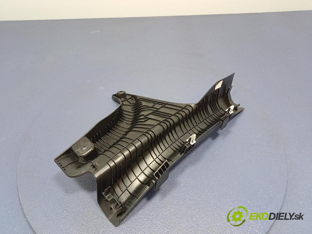 Kia Xceed 2025 kryt Plast: Interiéry: 85876J7700