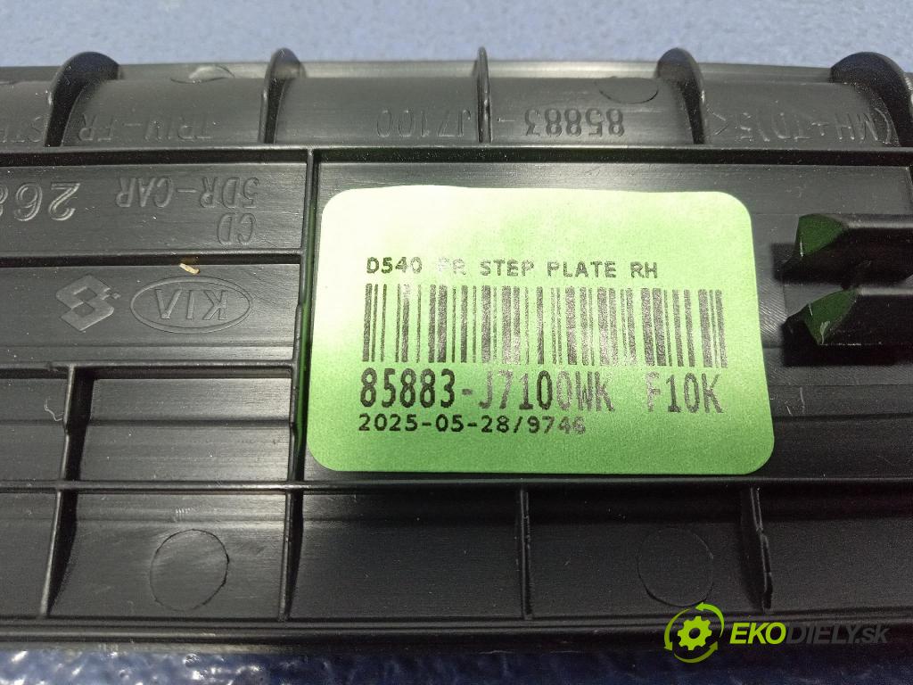 Kia Xceed 2025 kryt Plast: Interiéry: 85883J7100