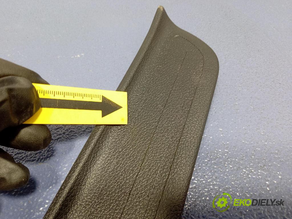 Kia Xceed 2025 kryt Plast: Interiéry: 85883J7100