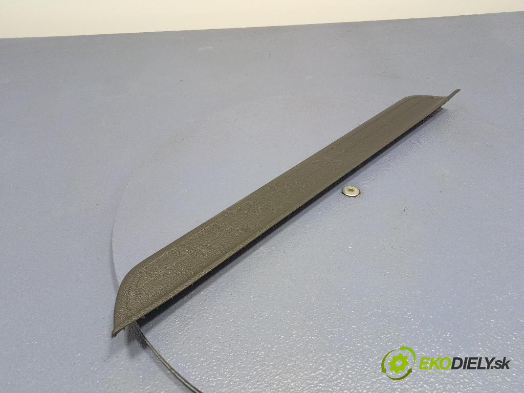 Kia Xceed 2025 kryt Plast: Interiéry: 85873J7100