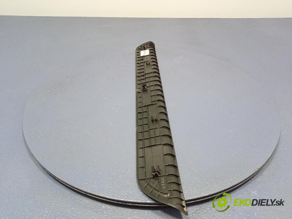 Kia Xceed 2025 kryt Plast: Interiéry: 85873J7100