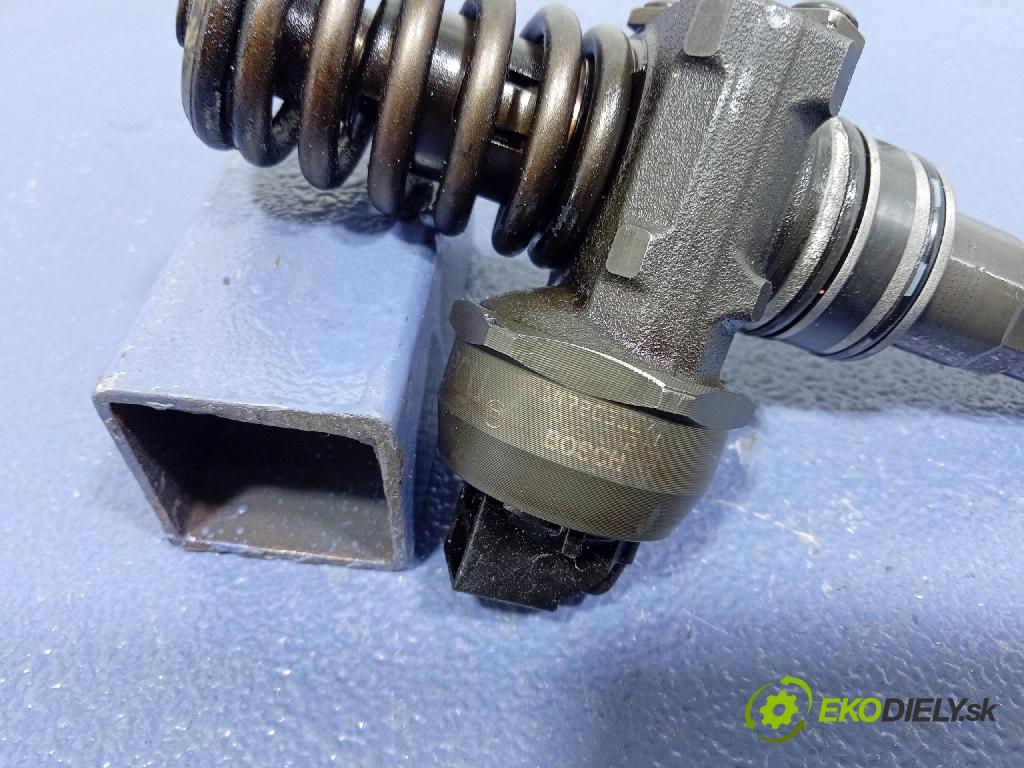 Vw Passat 2007 vstrek 038130073BQ