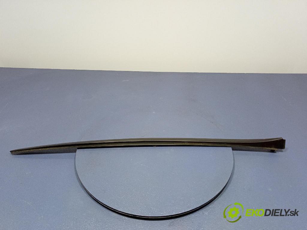 Kia Xceed 2025 lišta Dekoratívne: 86133J7000