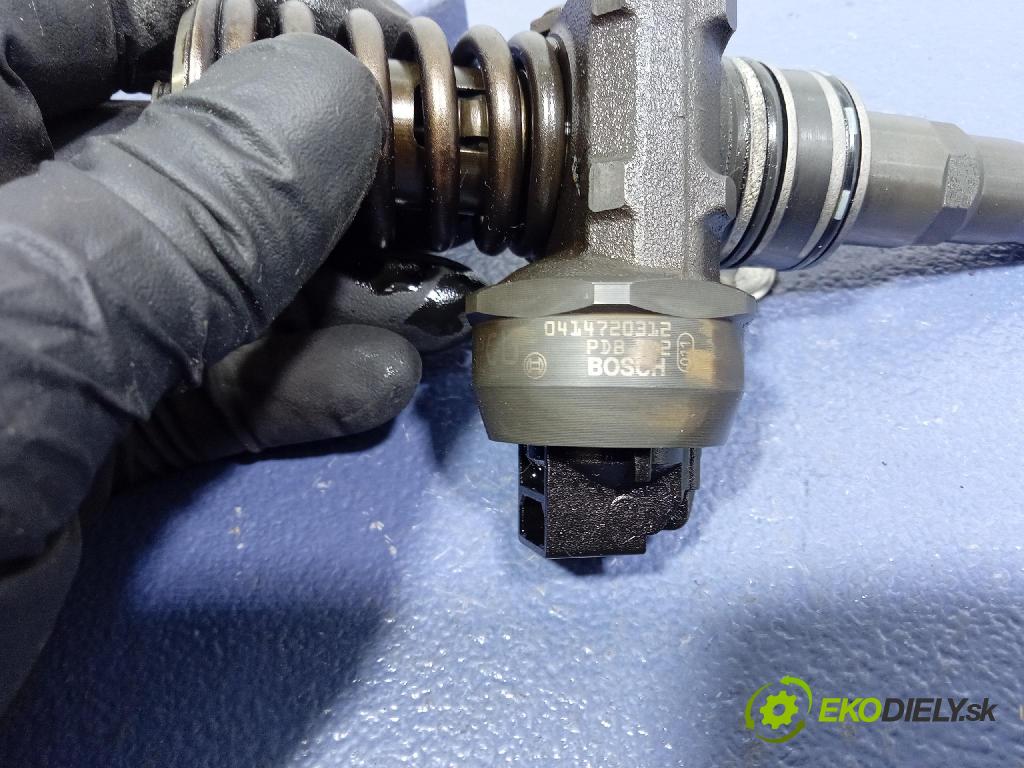 Vw Passat 2007 vstrek 038130073BQ