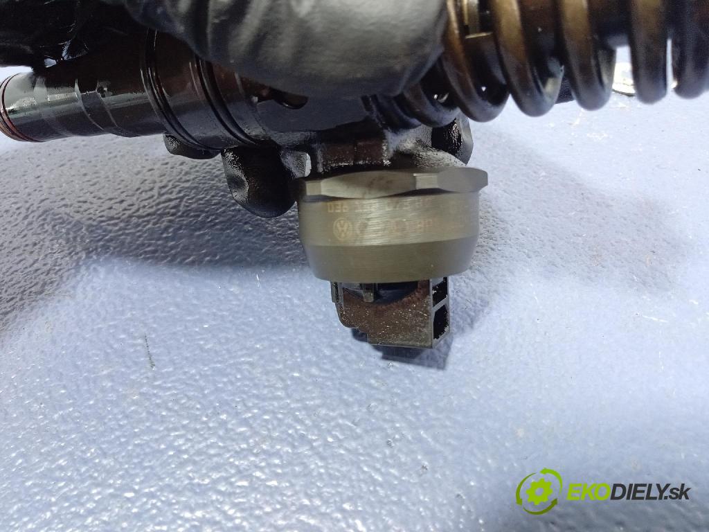 Vw Passat 2007 vstrek 038130073BQ