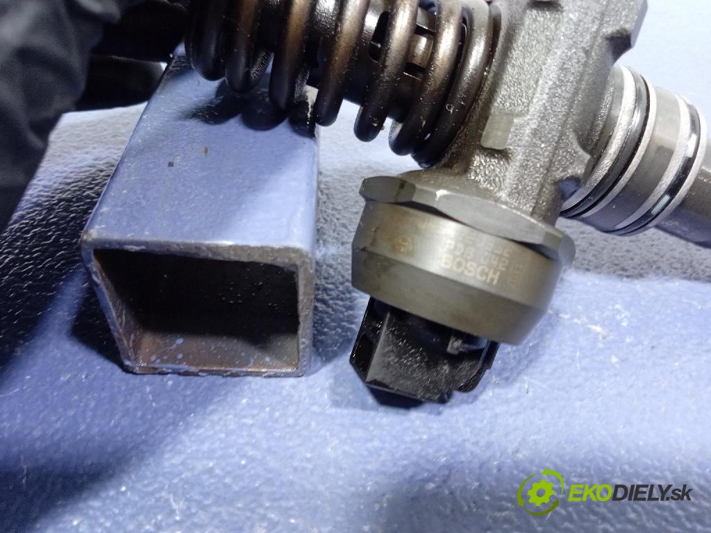 Vw Passat 2007 vstrek 038130073BQ