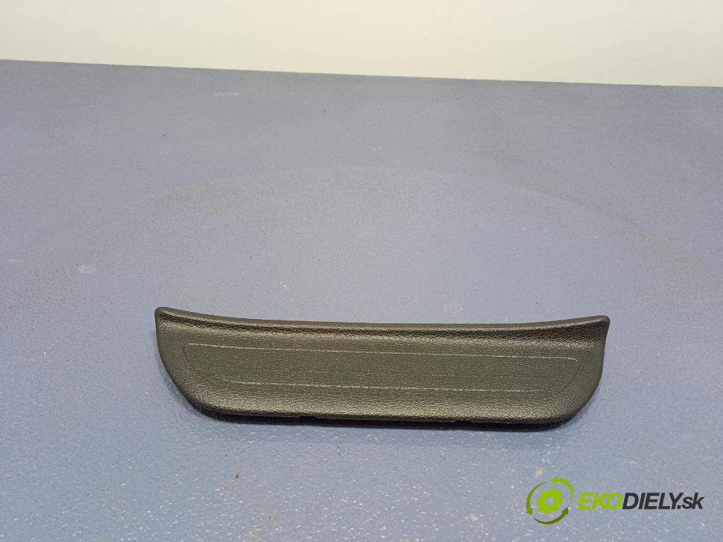 Kia Xceed 2025 kryt Plast: Interiéry: 85877J7800