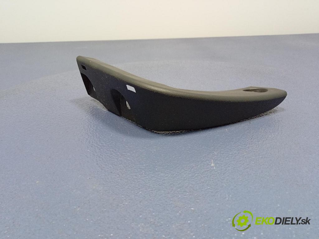 Kia Xceed 2025 kryt Plast: podvozek: 86841J7CA0