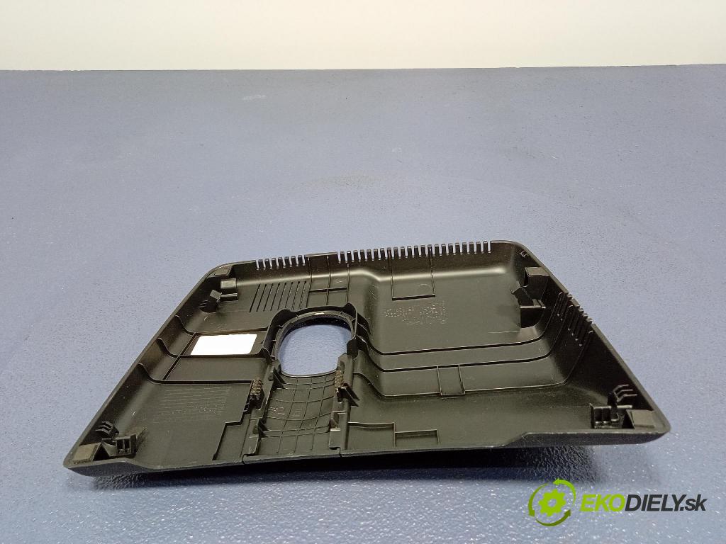 Kia Xceed 2025 kryt Plast: Interiéry: 96010J7450