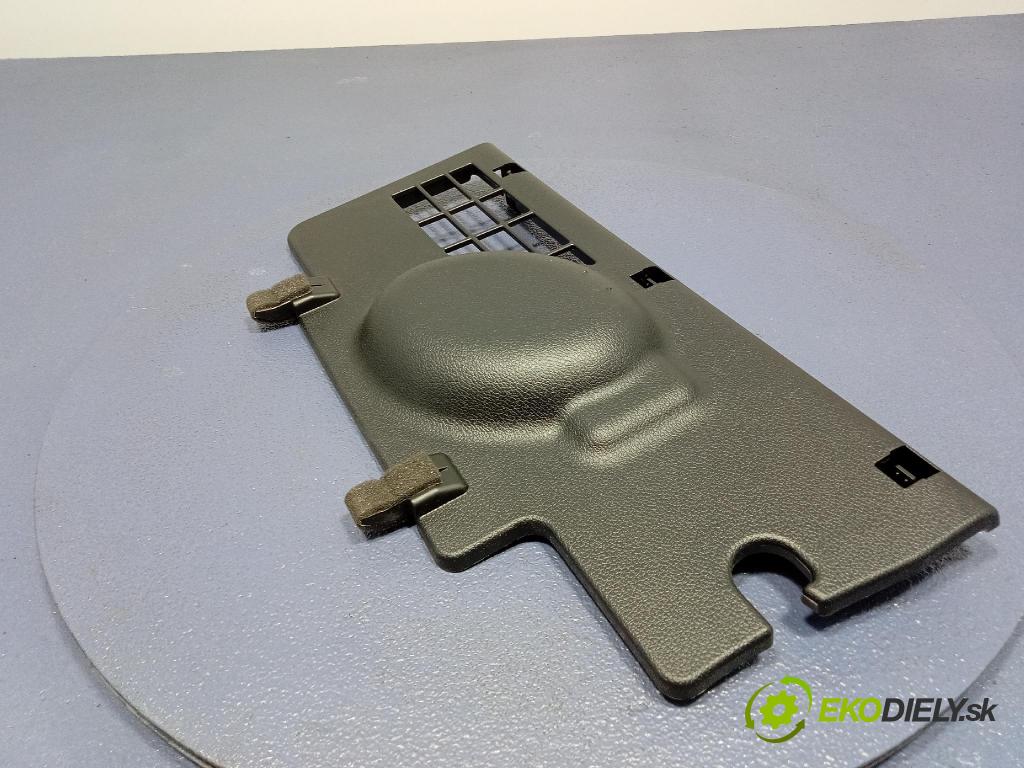 Kia Xceed 2025 kryt Plast: Interiéry: 84509J7000