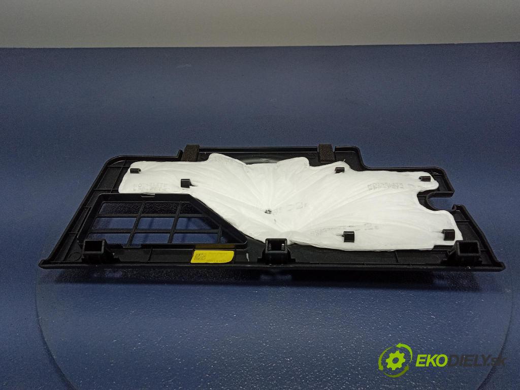 Kia Xceed 2025 kryt Plast: Interiéry: 84509J7000