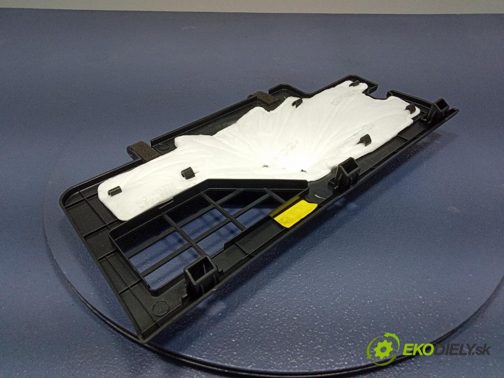 Kia Xceed 2025 kryt Plast: Interiéry: 84509J7000