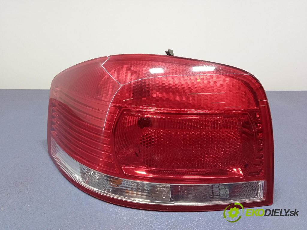 Audi A3 2007 svetlo / reflektor zad ľavá Vonkajsia: 15-441-1955