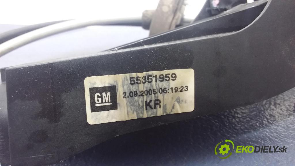 Opel Zafira 2005 Páka: Zmeny: 55351959