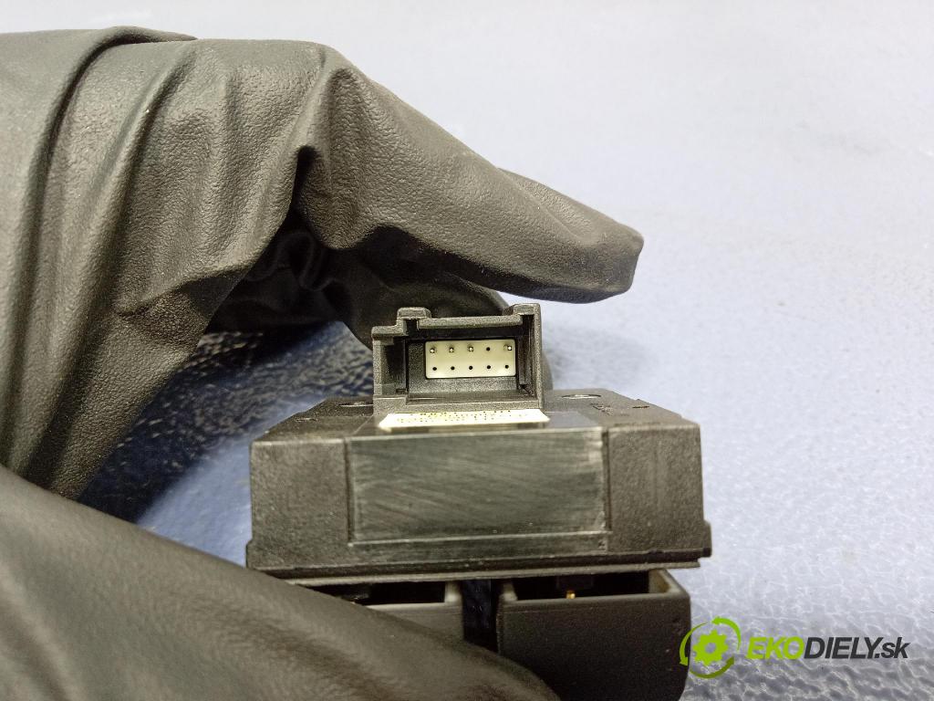 Audi A3 2007 prepínač Okná: 8Z0959851