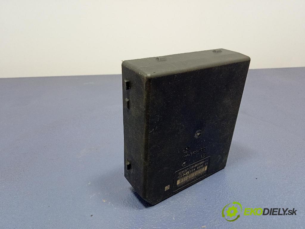 Renault Megane 2013 skrinka Poistky: 284B60168R