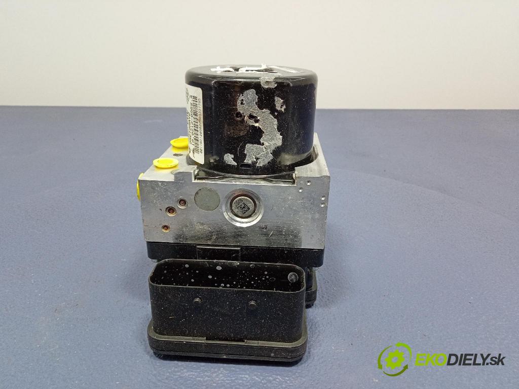 Renault Megane 2013 čerpadlo ABS x 476605724R